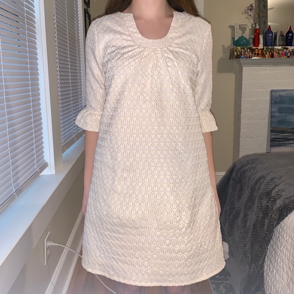 Cream knee-length dress